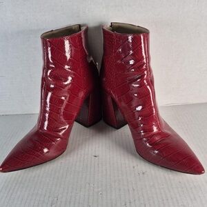 Vince Camuto Red Croc-Patterned Patent Leather Ankle Boots    Size 8.5